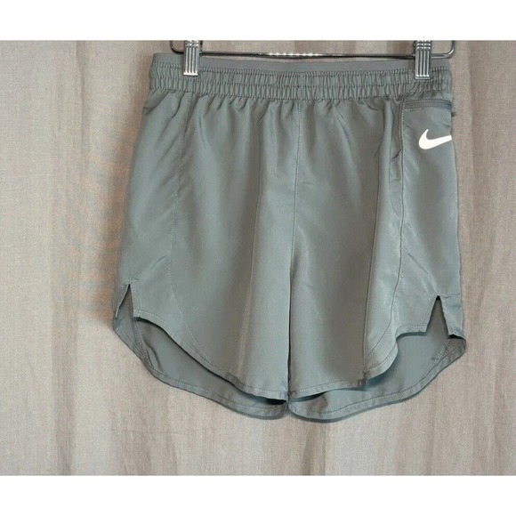 Nike Women's Grey Dri Fit Running Shorts Zip Pocket Size Xsmall - Picture 8 of 14